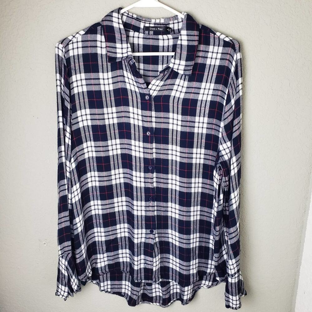 Doe & Rae Soft Long Sleeve Plaid Button-Up L